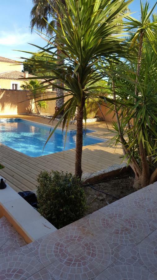Maison Les Pins Aigues-Mortes Esterno foto